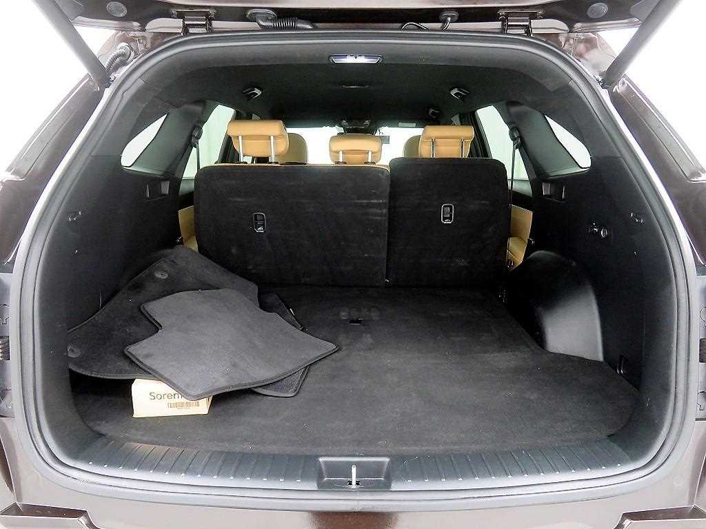 KIA Sorento - Vista 5