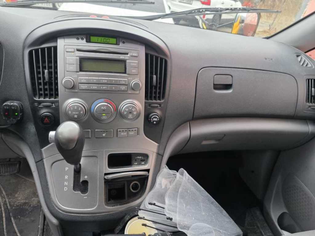 HYUNDAI Starex 2013 Amarillo - Importación desde Corea - HF Imports Iquique - Foto 16