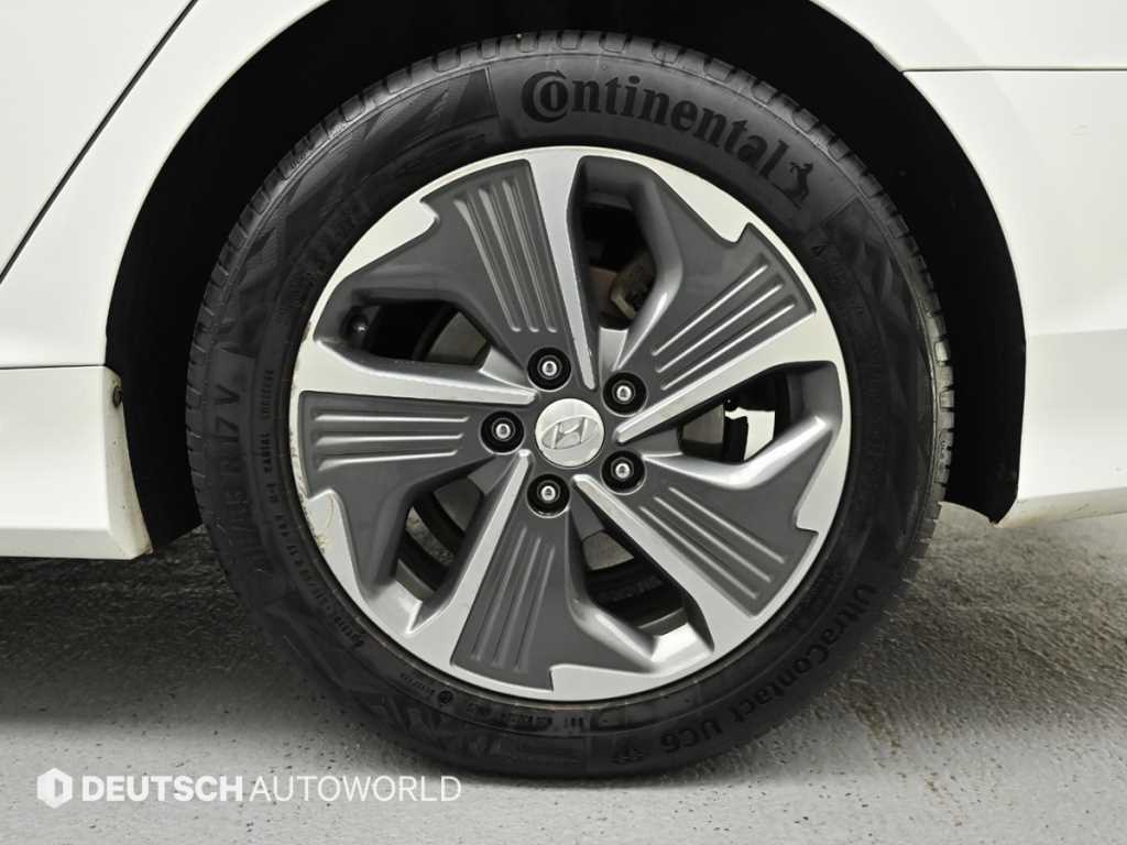 HYUNDAI Sonata - Vista 5