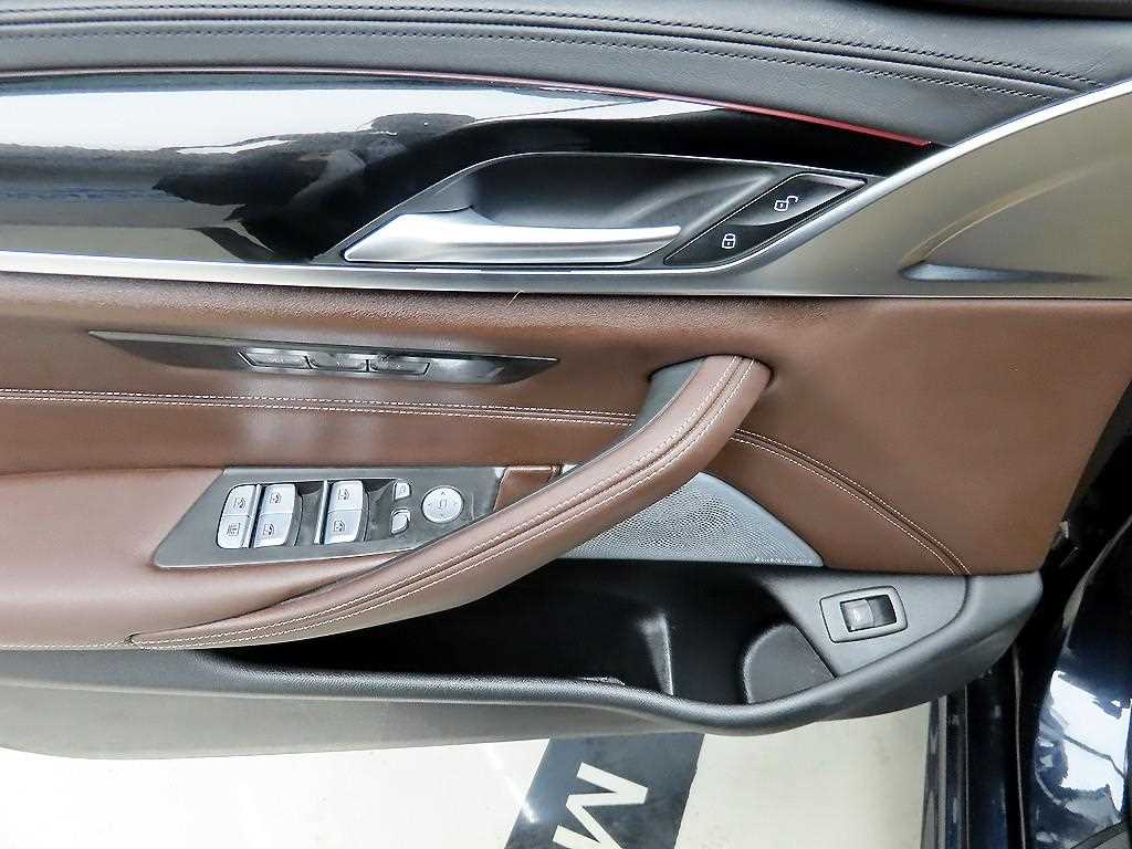 BMW 5 Series - Vista 11