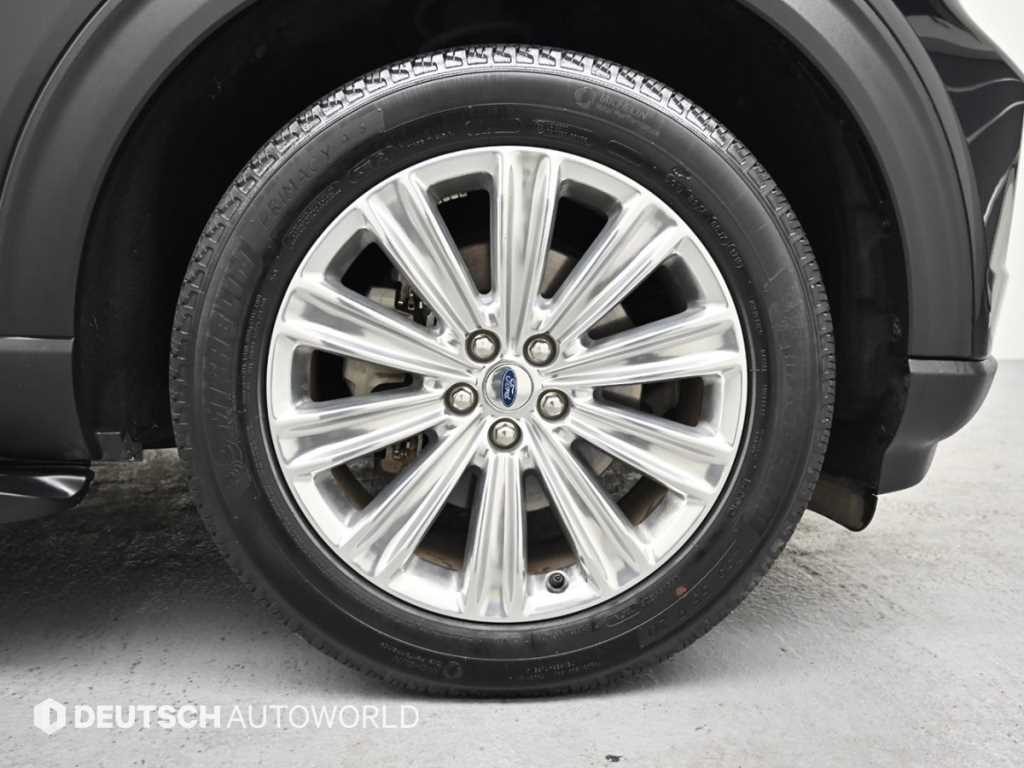 Ford Explorer - Vista 5