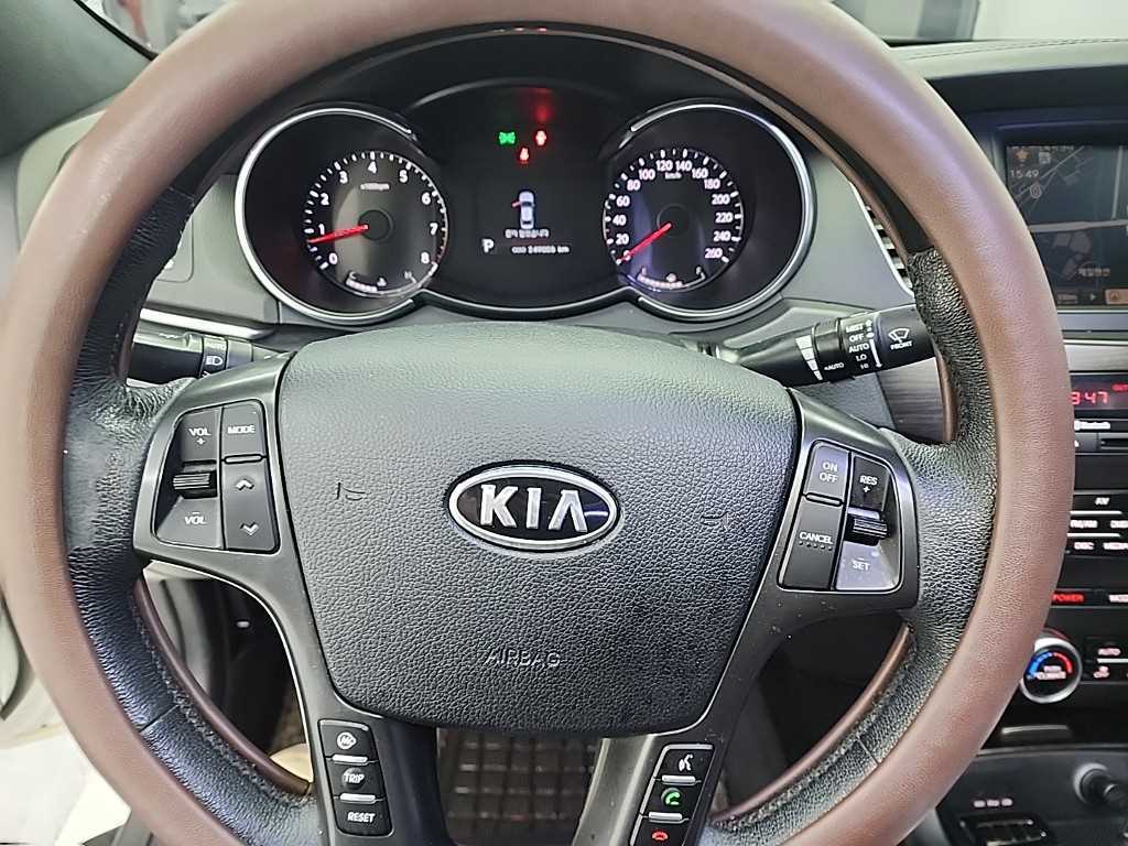 KIA K7 - Vista 9