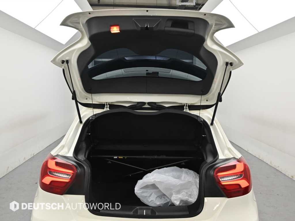 Mercedes Benz A Class 2018 Blanco - Importación desde Corea - HF Imports Iquique - Foto 19