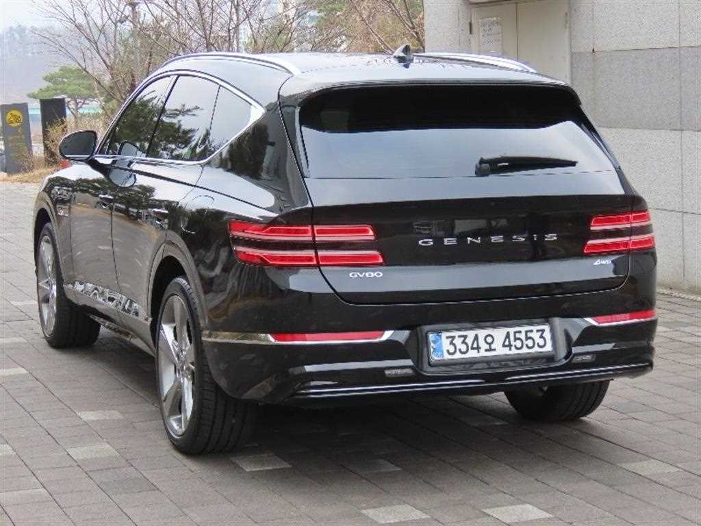 Genesis GV80 - Vista 4