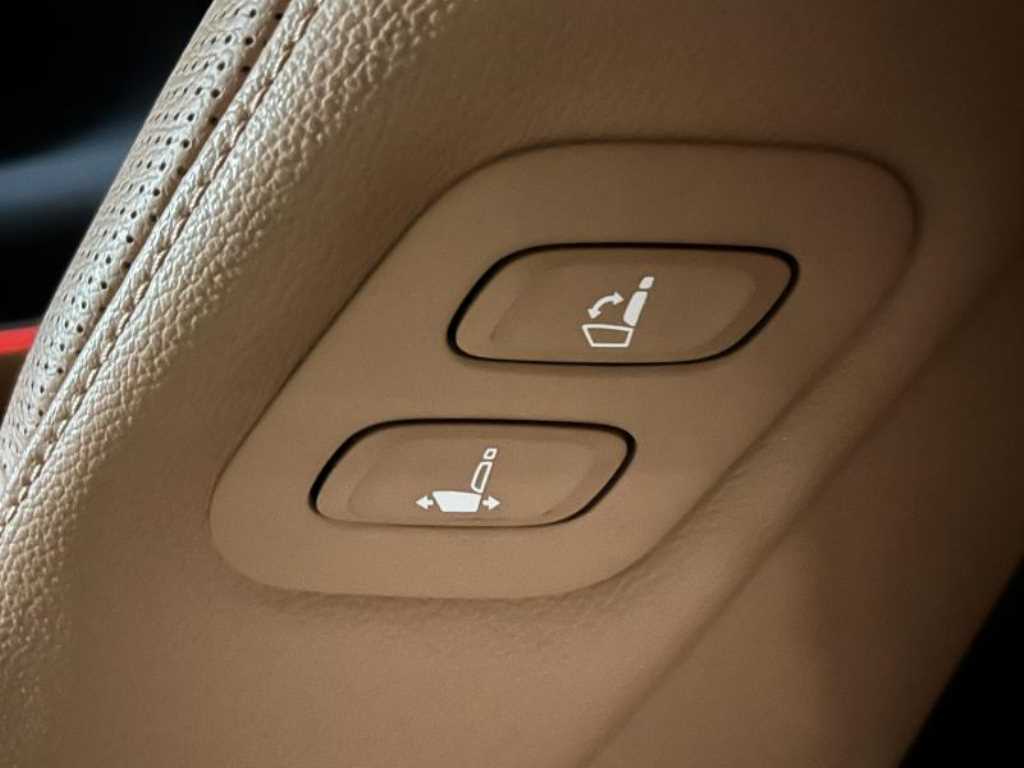 Genesis GV80 - Vista 10