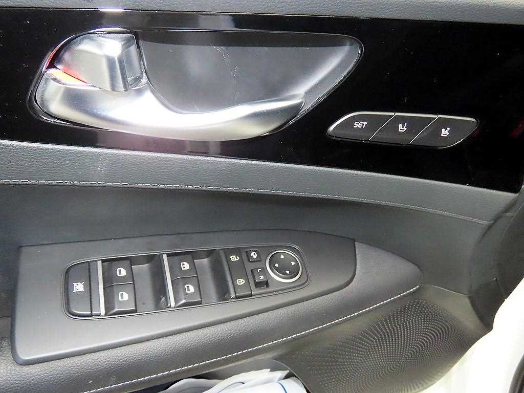 KIA K3 2022 the color of pearl - Importación desde Corea - HF Imports Iquique - Foto 13