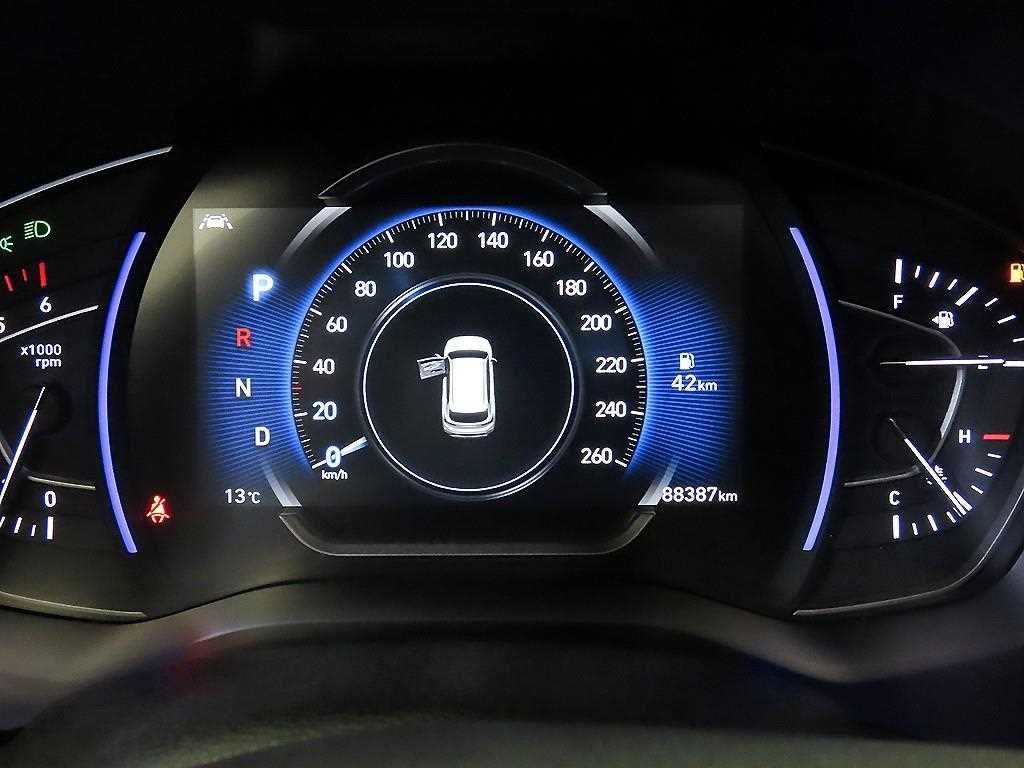 HYUNDAI Santa Fe - Vista 9