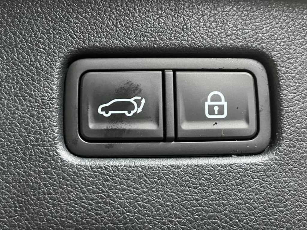 Genesis GV70 - Vista 7