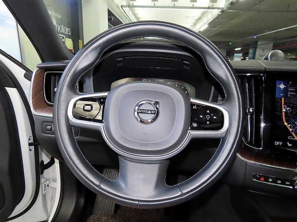 Volvo XC60 - Vista 8