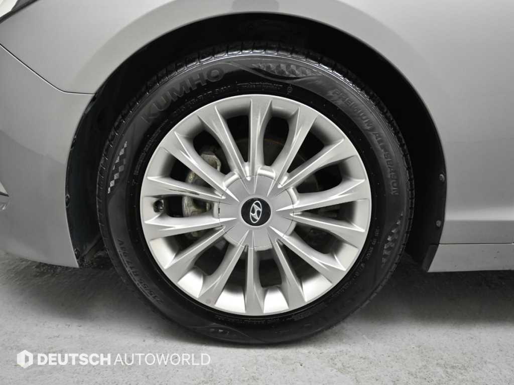 HYUNDAI Sonata - Vista 5