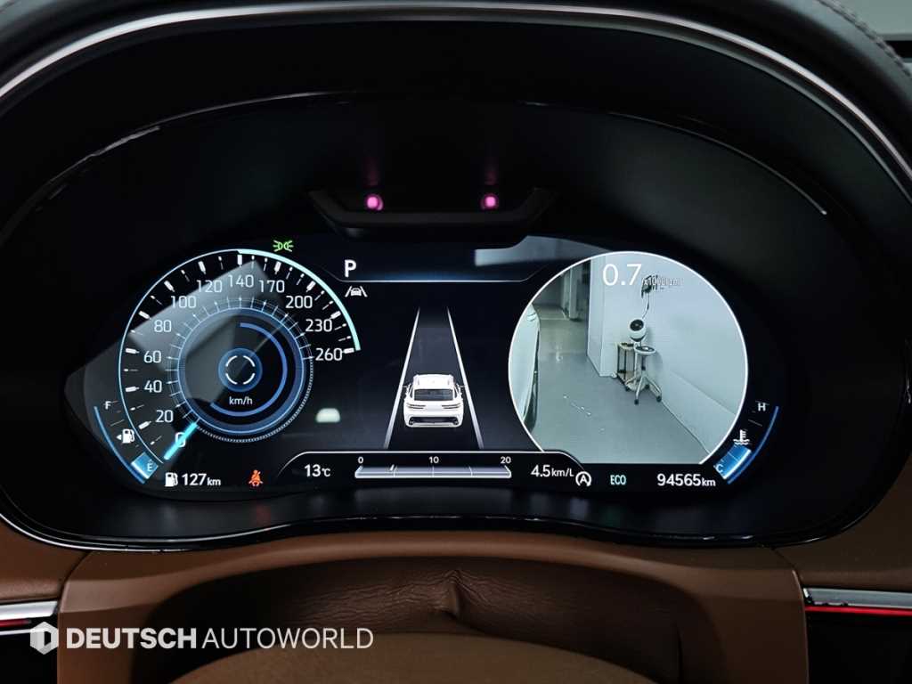 Genesis GV70 - Vista 8