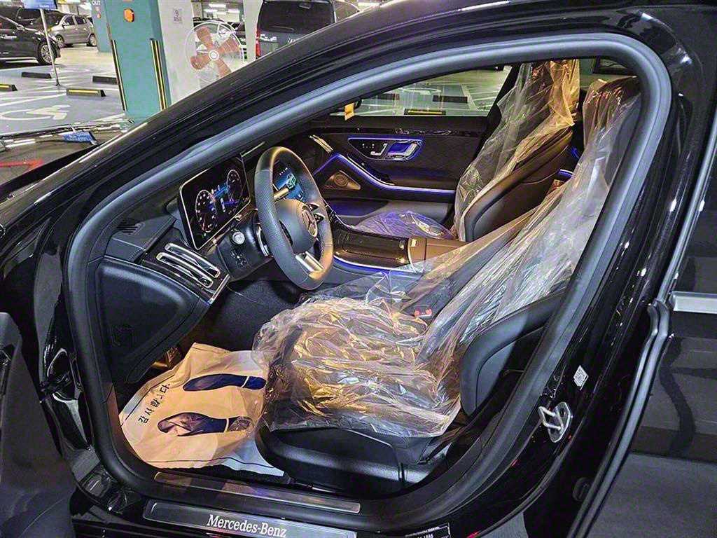 Mercedes Benz S Class - Vista 6