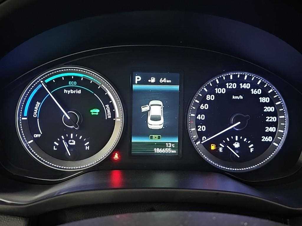 HYUNDAI Grandeur - Vista 11