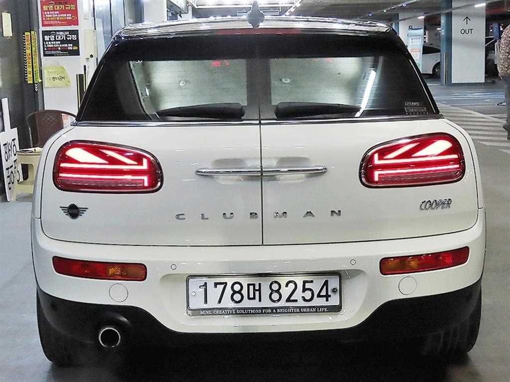 Mini Clubman - Vista 5