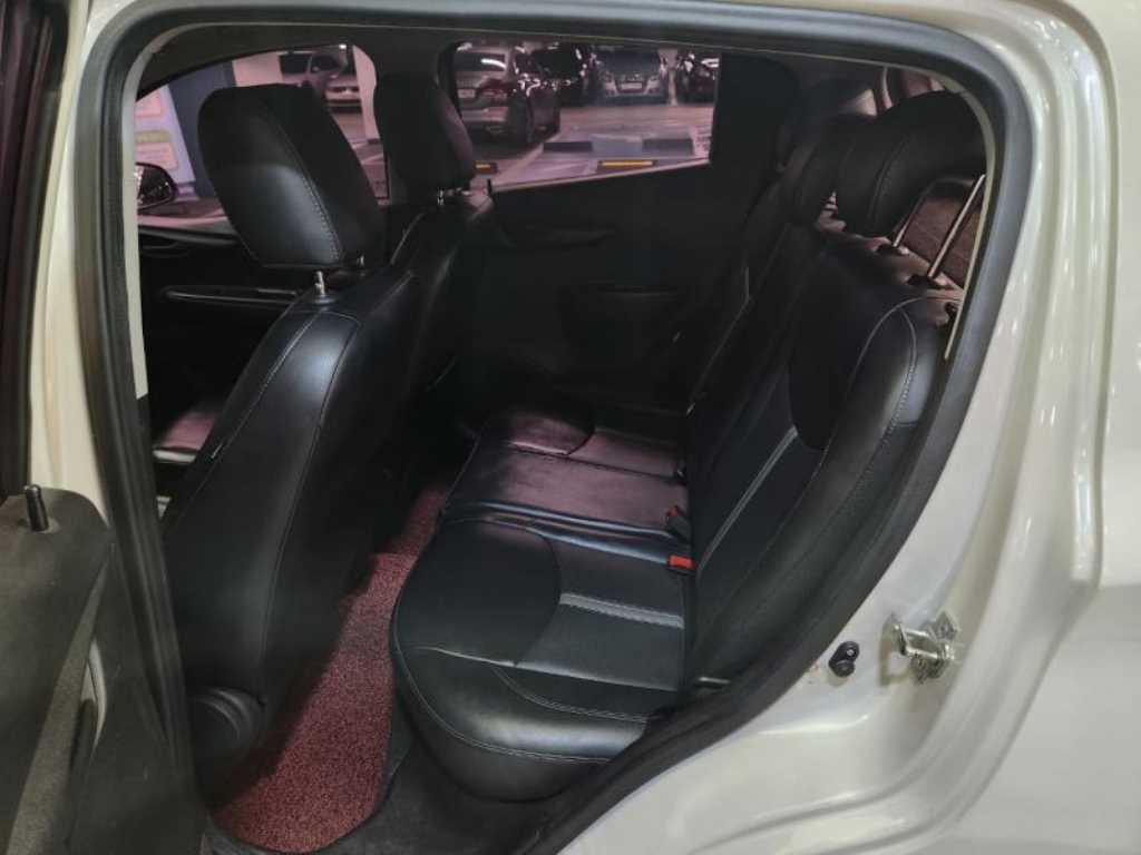 Chevrolet Spark - Vista 6