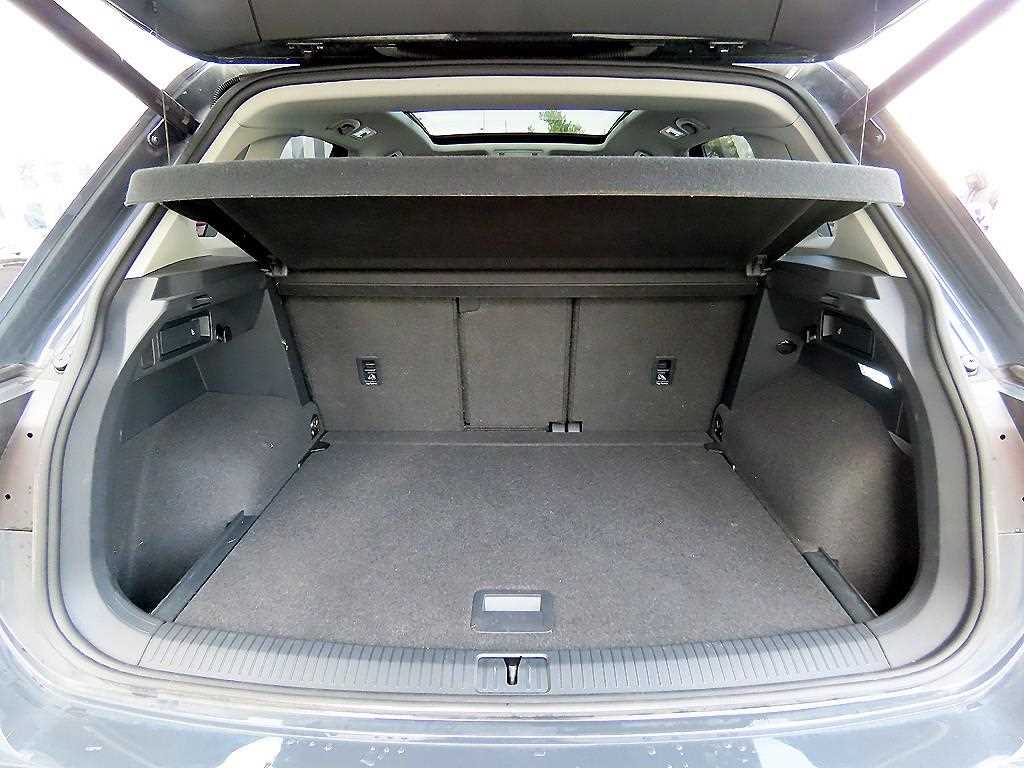 Volkswagen Tiguan 2023 Gris - Importación desde Corea - HF Imports Iquique - Foto 17