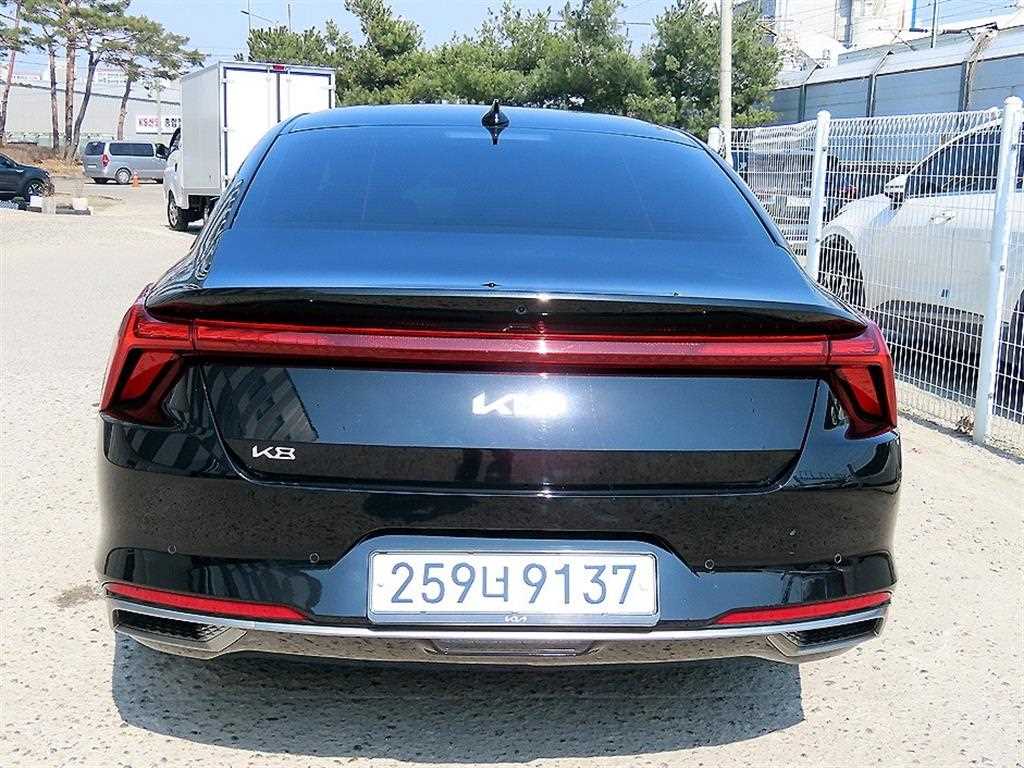 KIA K8 - Vista 4