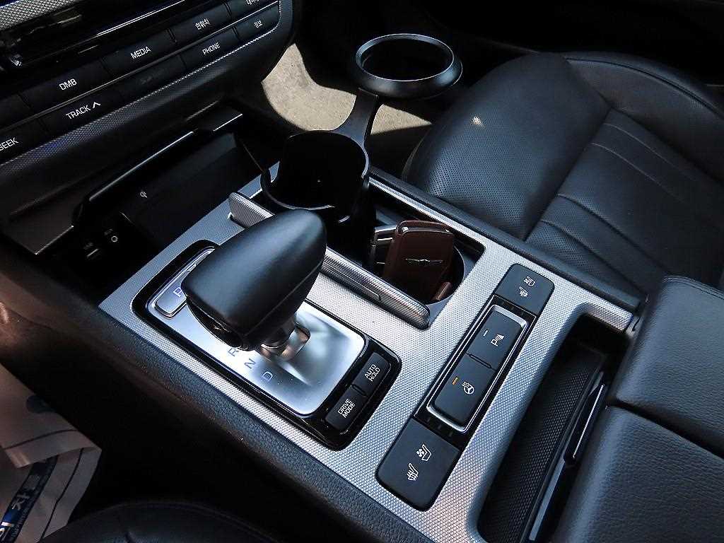 Genesis G80 - Vista 10