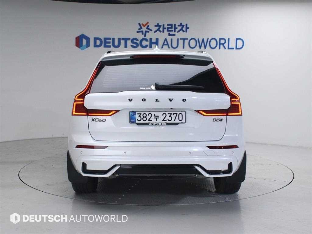 Volvo XC60 - Vista 5