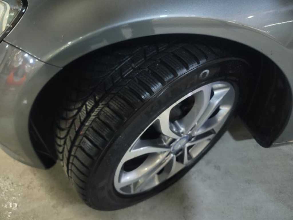 Mercedes Benz C Class 2017 Gris - Importación desde Corea - HF Imports Iquique - Foto 17