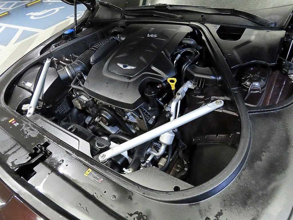 Genesis G90 - Vista 7