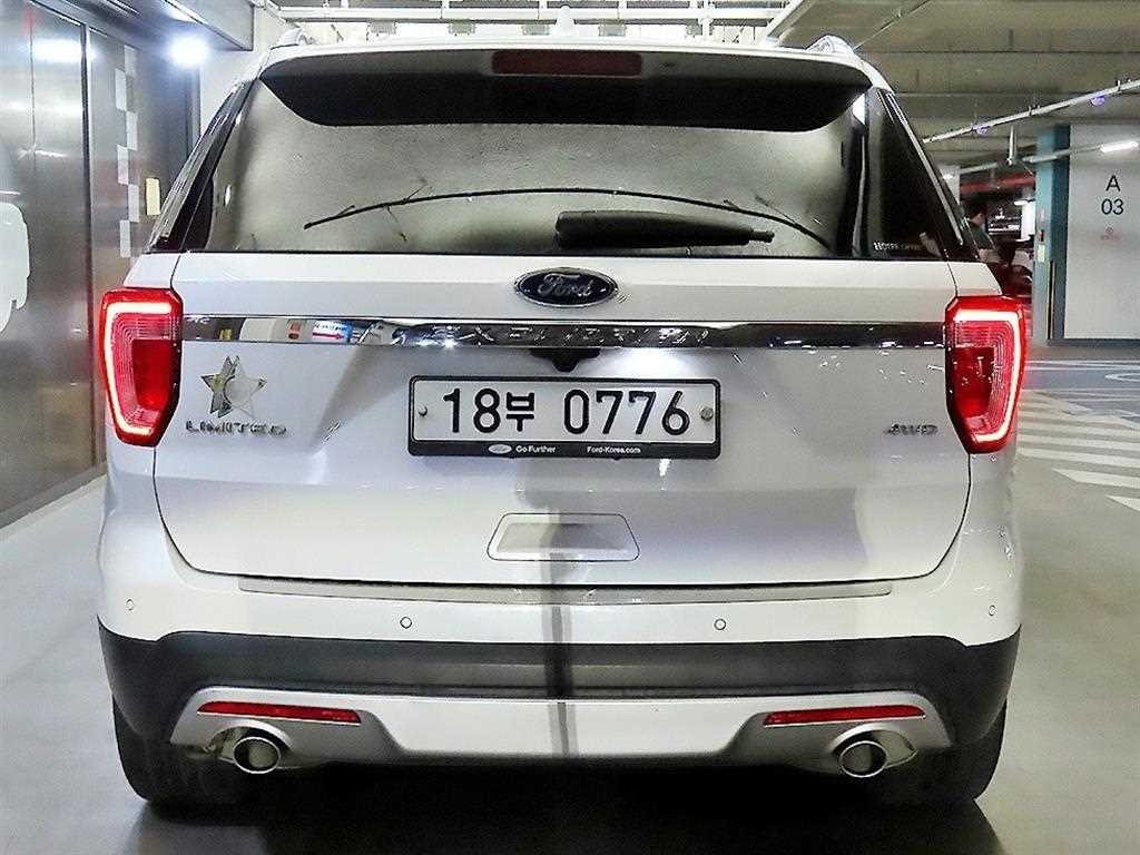 Ford Explorer - Vista 5