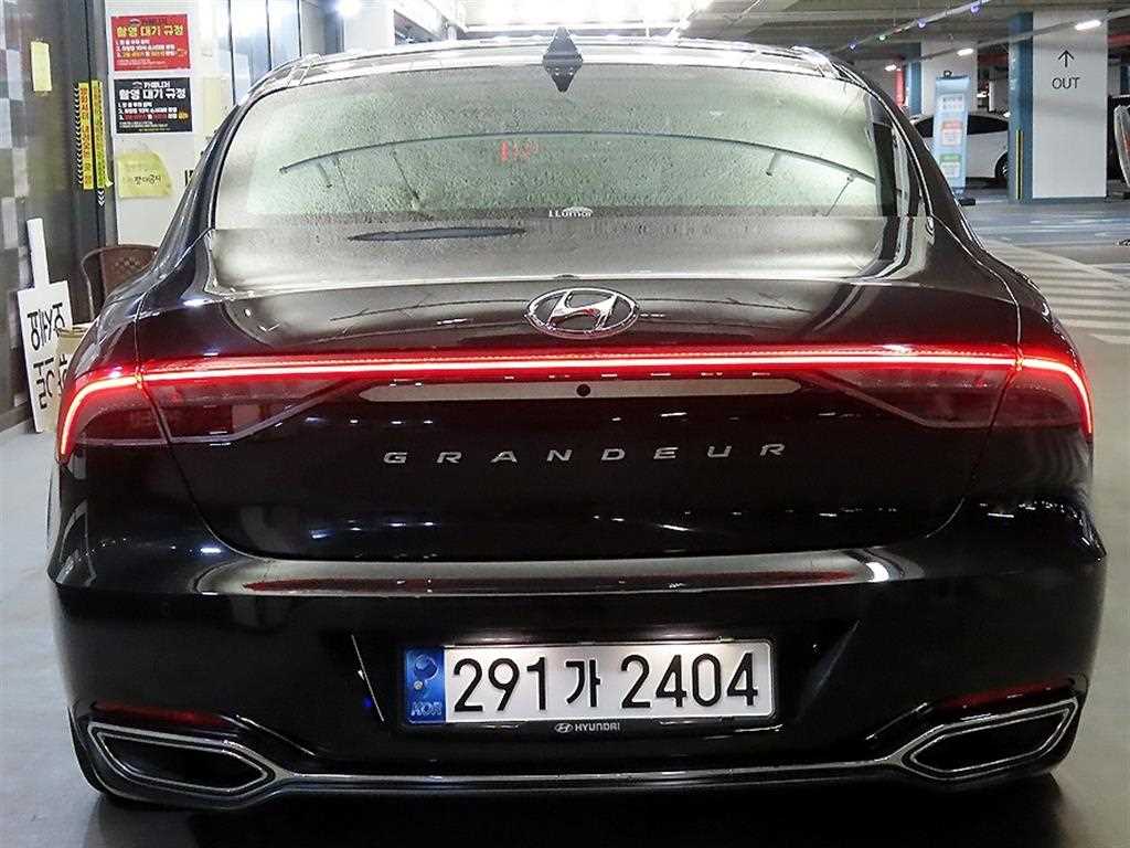 HYUNDAI Grandeur - Vista 5