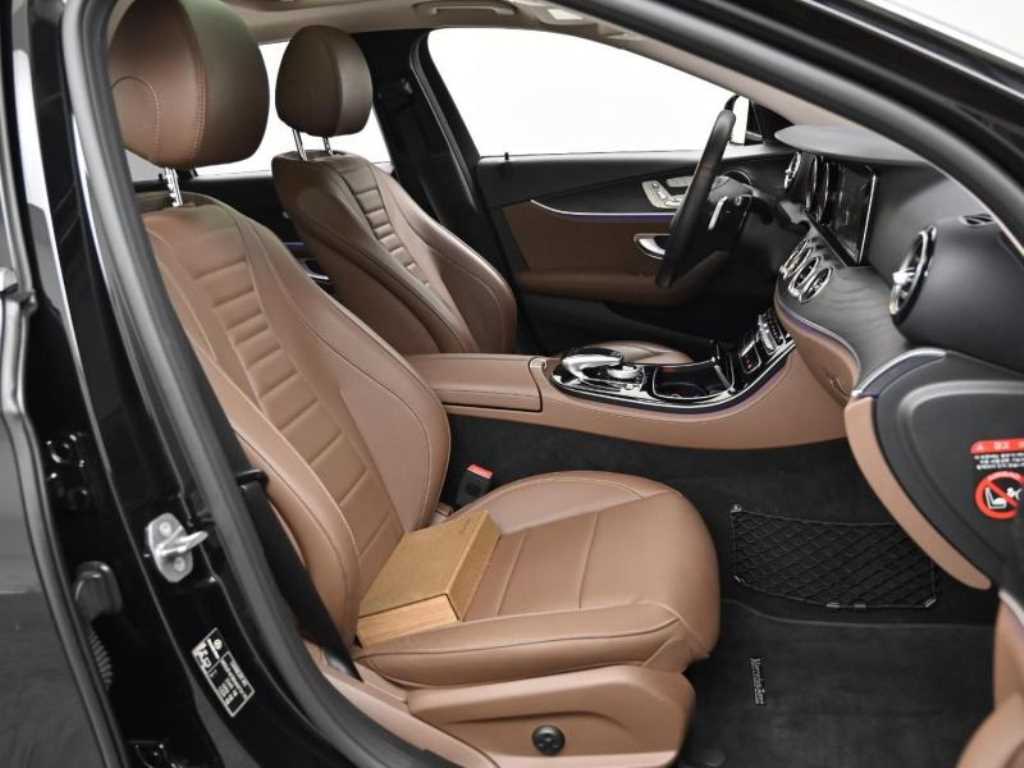 Mercedes Benz E class - Vista 10