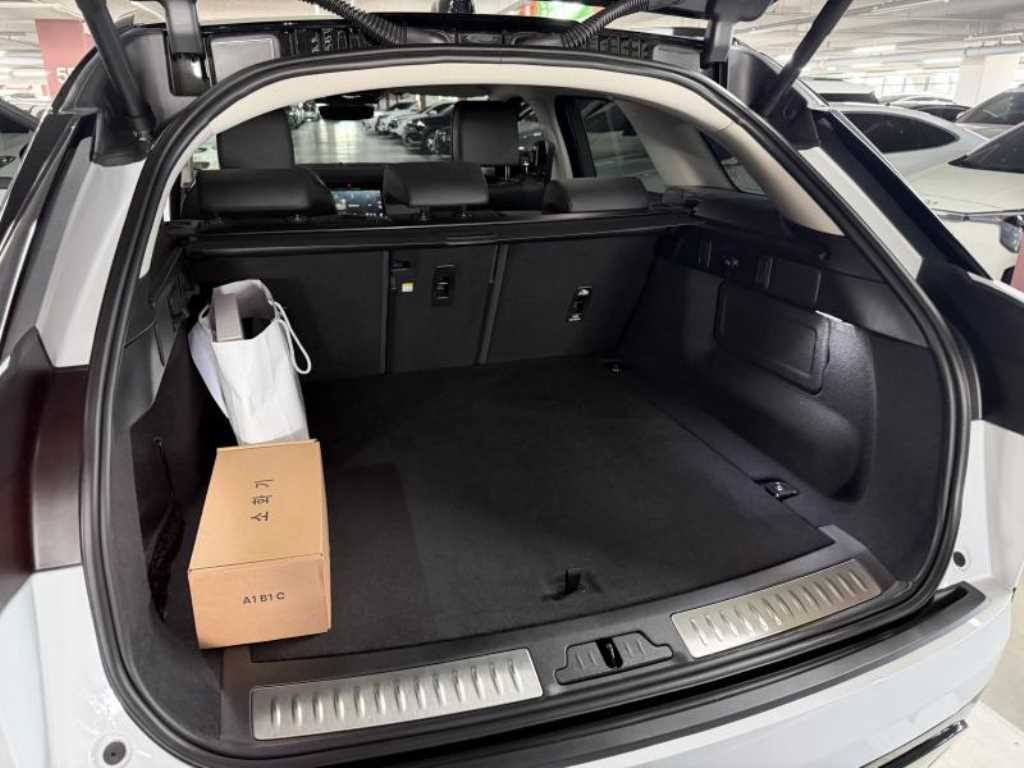 Land Rover Range Rover Bella 2025 - Importación desde Corea - HF Imports Iquique - Foto 18