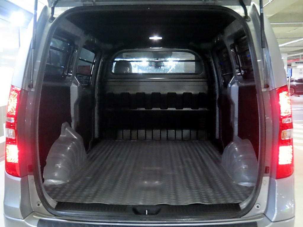 HYUNDAI Starex 2020 Gris - Importación desde Corea - HF Imports Iquique - Foto 18