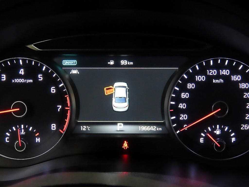 KIA K7 - Vista 9