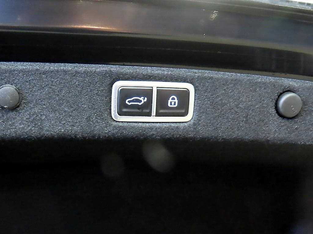 HYUNDAI Grandeur 2026 Negro - Importación desde Corea - HF Imports Iquique - Foto 17