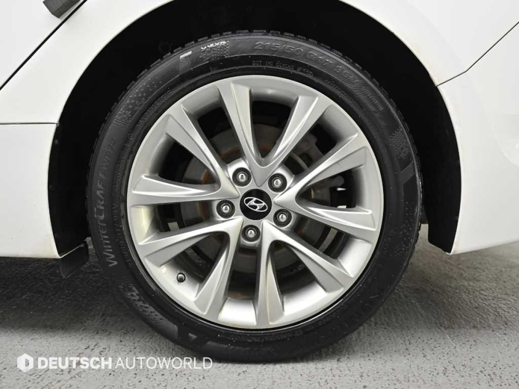 HYUNDAI i40 - Vista 5