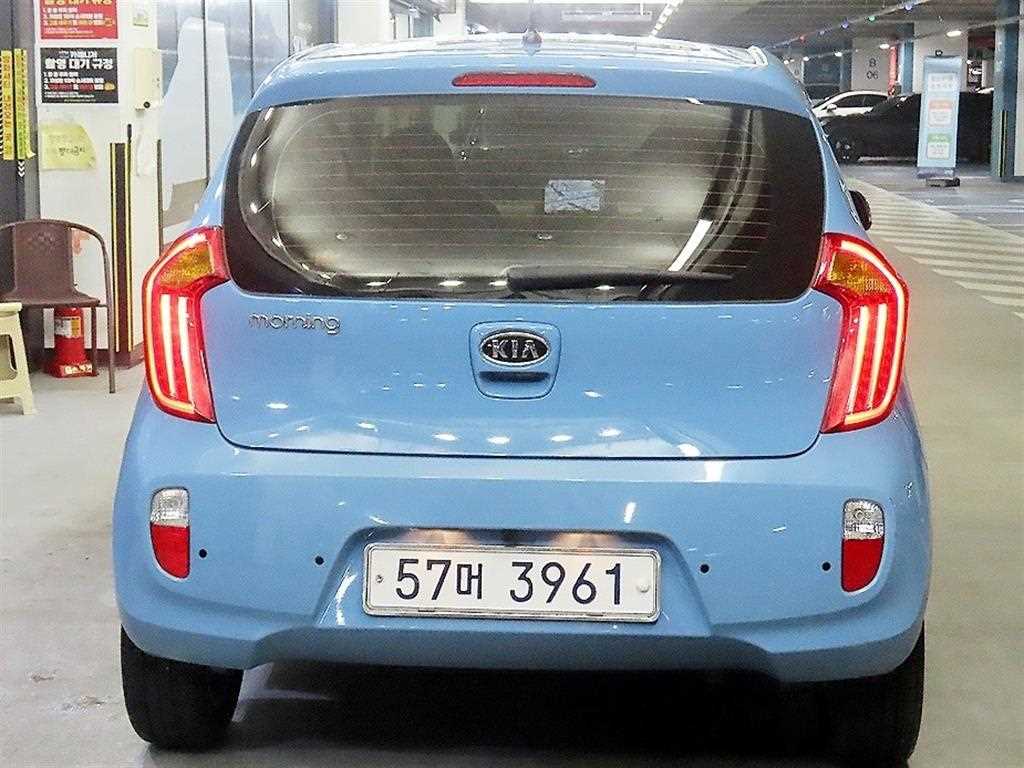 KIA Morning - Vista 5