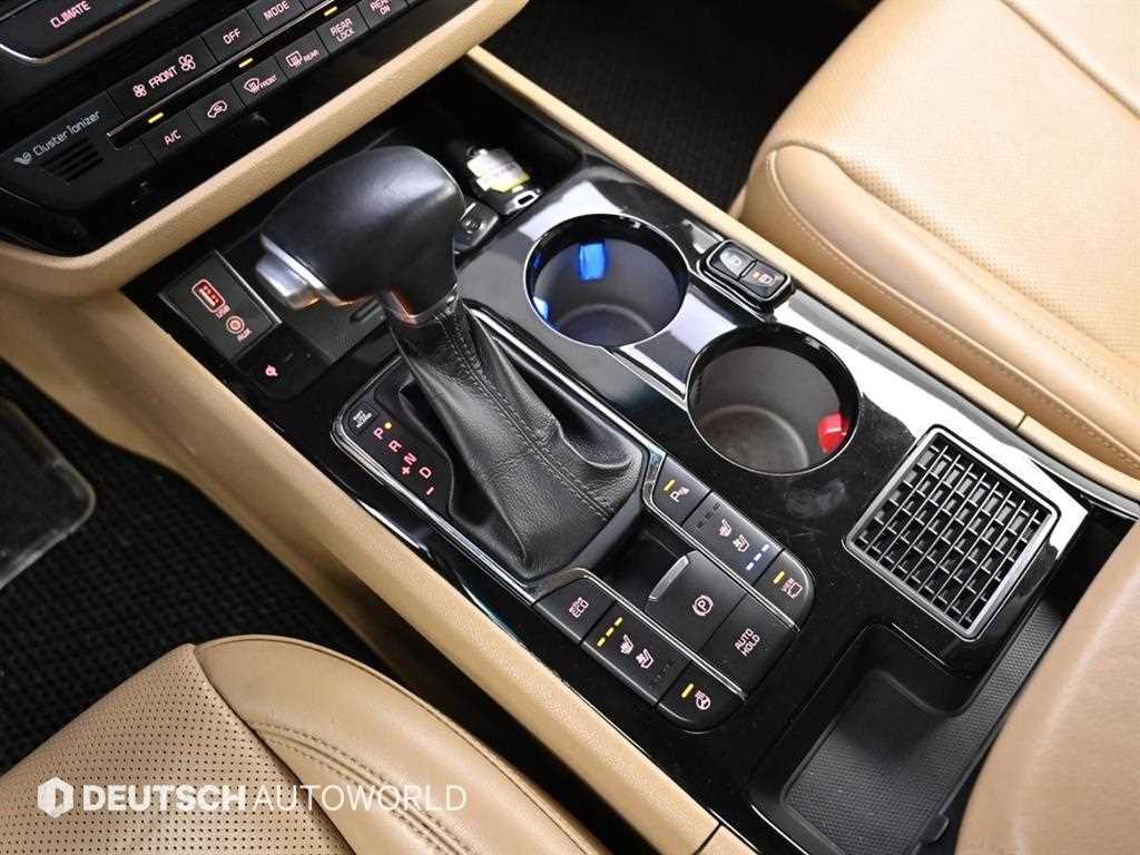 KIA Carnival - Vista 8