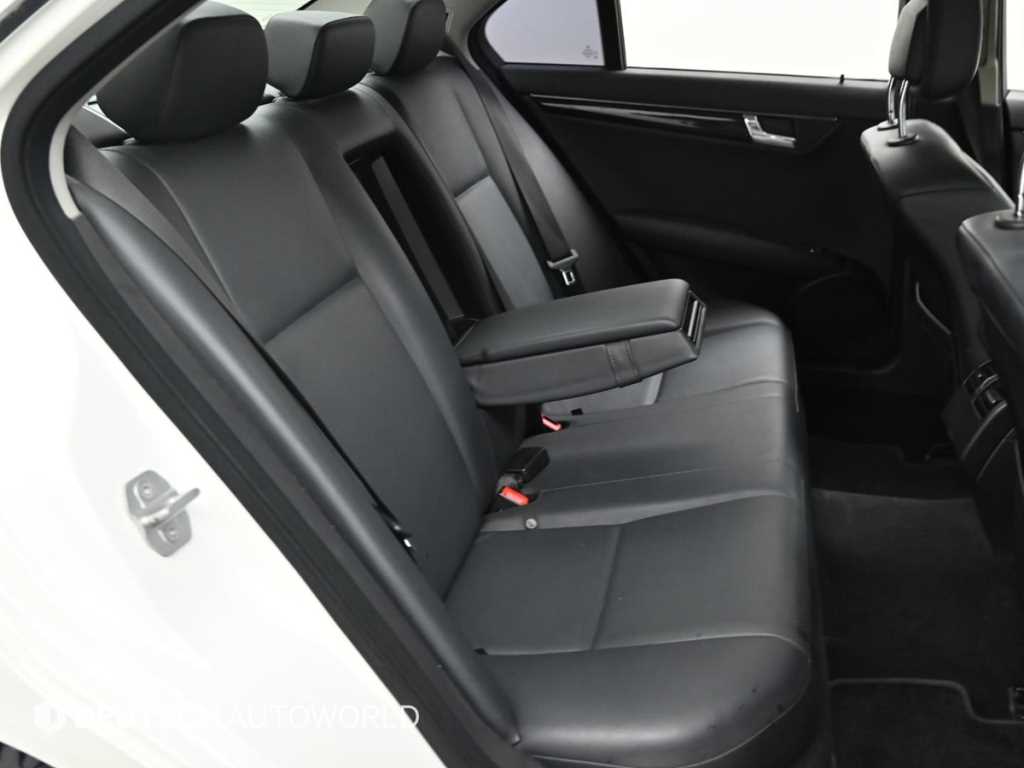 Mercedes Benz C Class - Vista 12