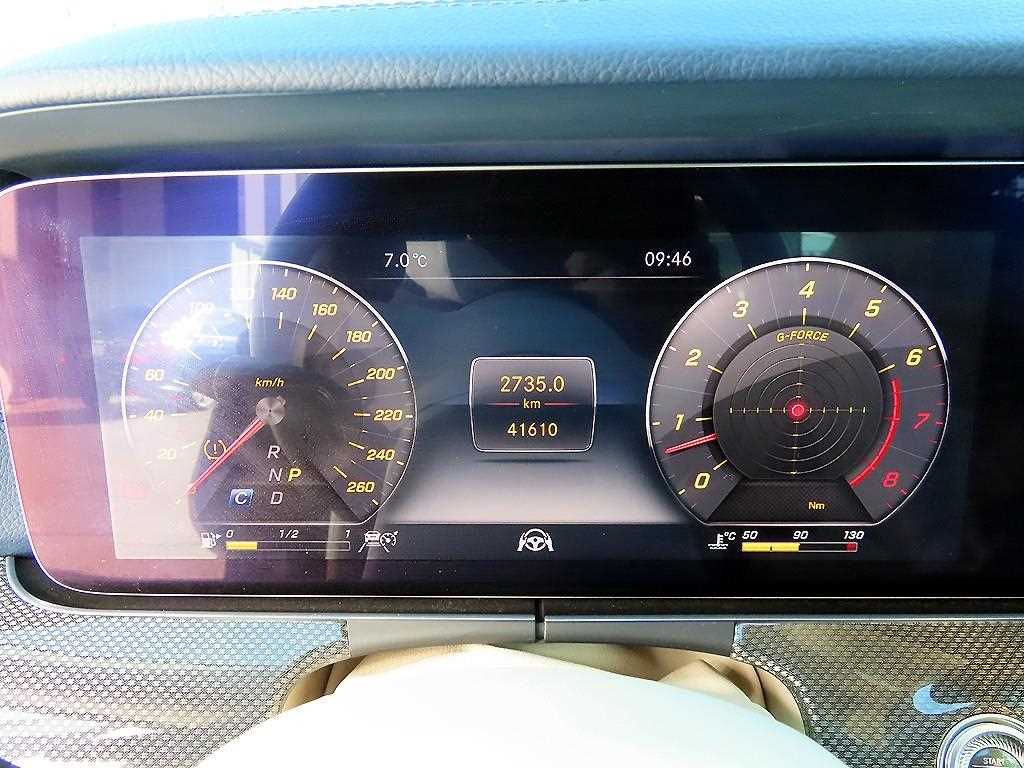 Mercedes Benz E class - Vista 9