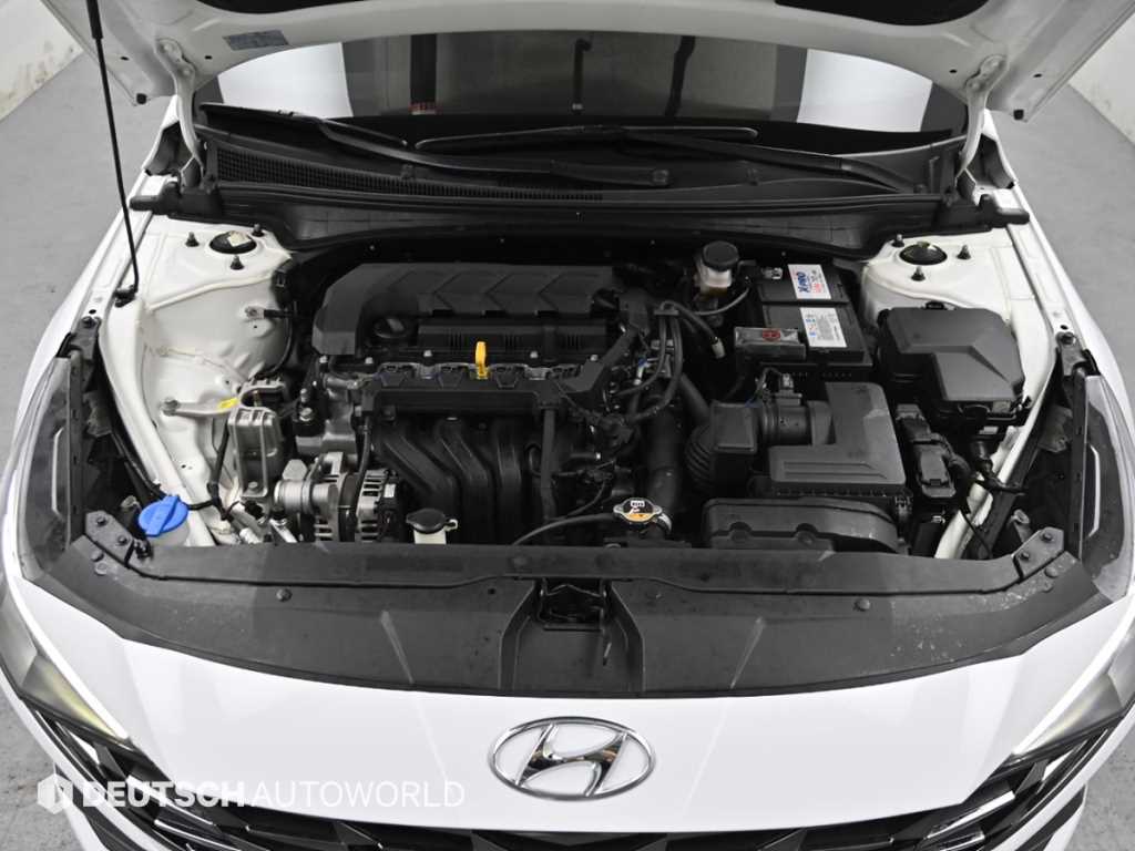 HYUNDAI Avante - Vista 6