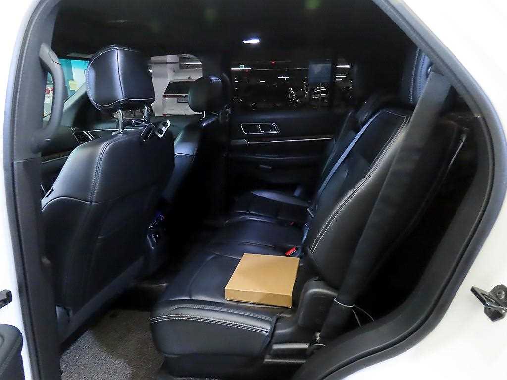 Ford Explorer - Vista 7