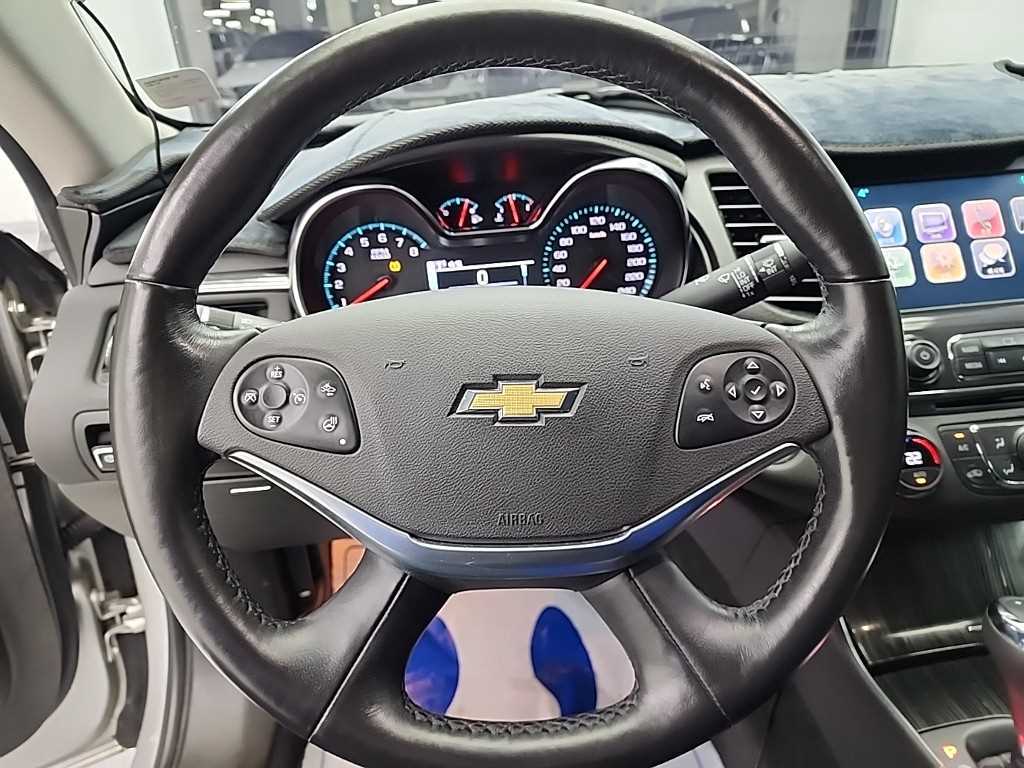 Chevrolet Impala - Vista 9