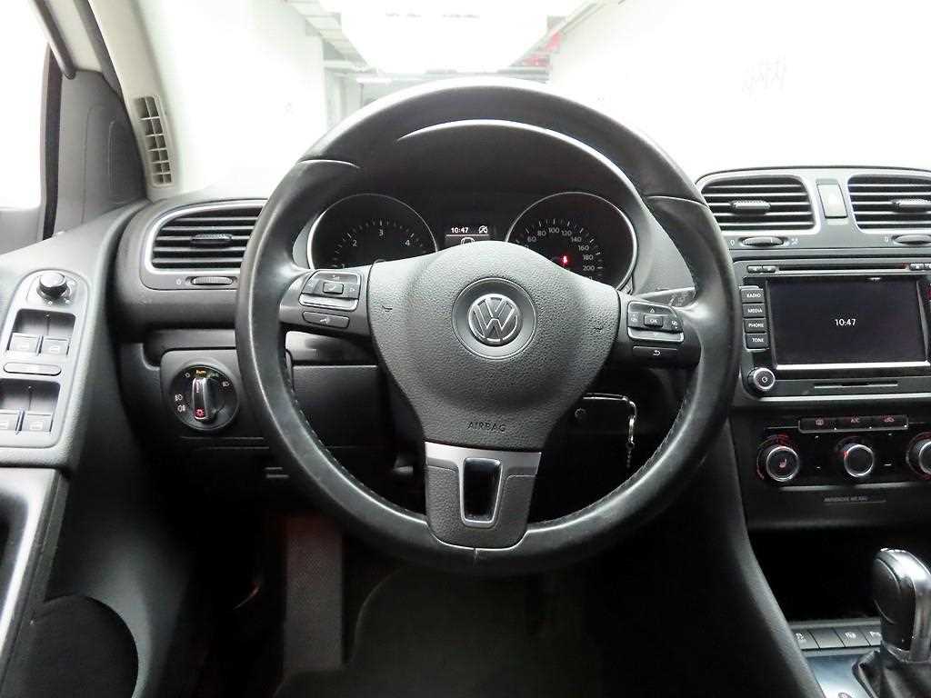 Volkswagen Golf - Vista 6