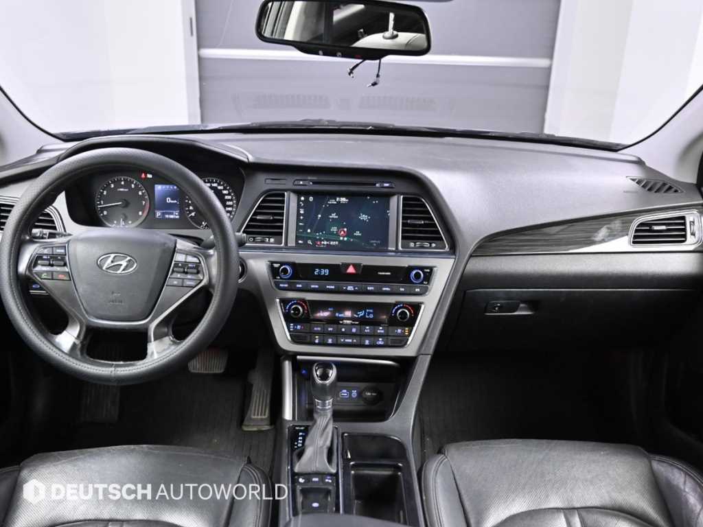 HYUNDAI Sonata - Vista 7