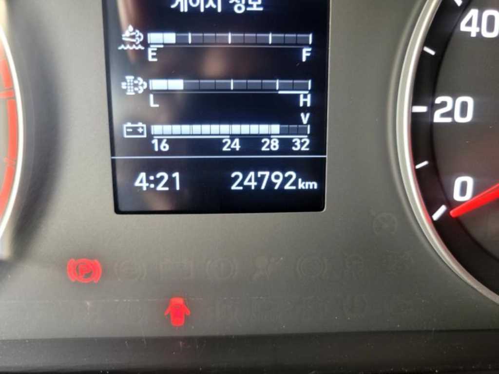 medium and large cargo Cargo 2023 Blanco - Importación desde Corea - HF Imports Iquique - Foto 19