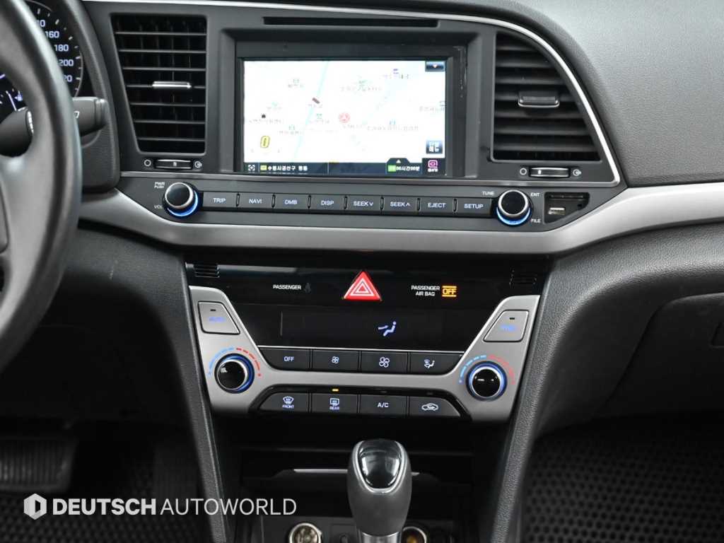 HYUNDAI Avante 2016 Blanco - Importación desde Corea - HF Imports Iquique - Foto 14