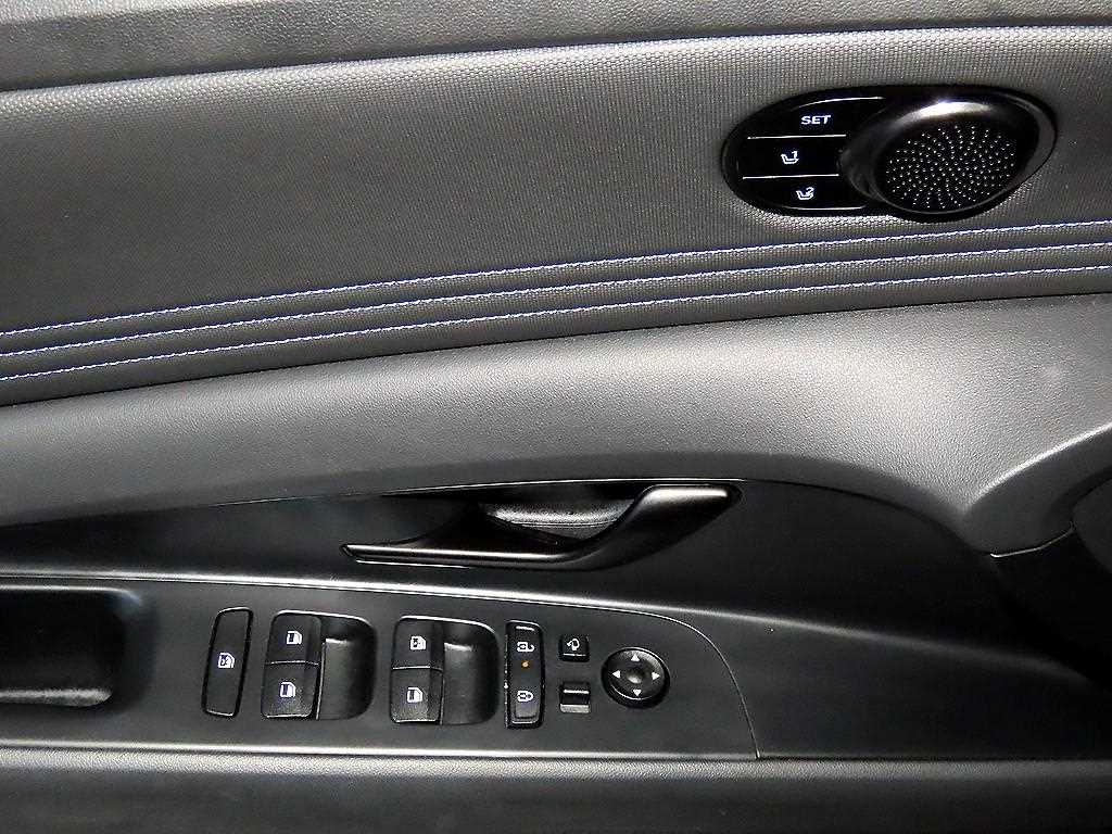 HYUNDAI Avante 2025 Negro - Importación desde Corea - HF Imports Iquique - Foto 13