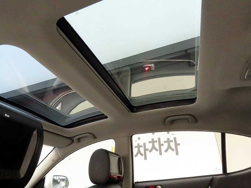 KIA K7 2012 Blanco - Importación desde Corea - HF Imports Iquique - Foto 17