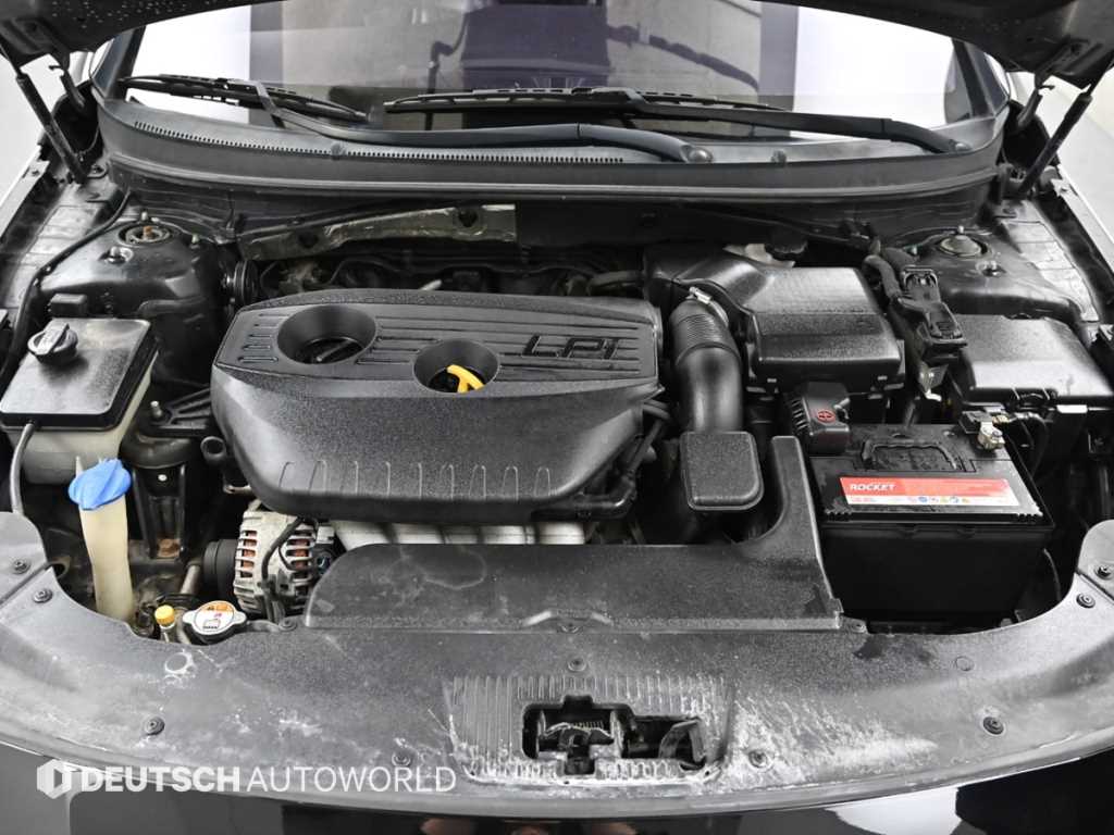 HYUNDAI Sonata - Vista 6