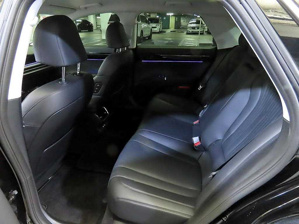 HYUNDAI Grandeur - Vista 7