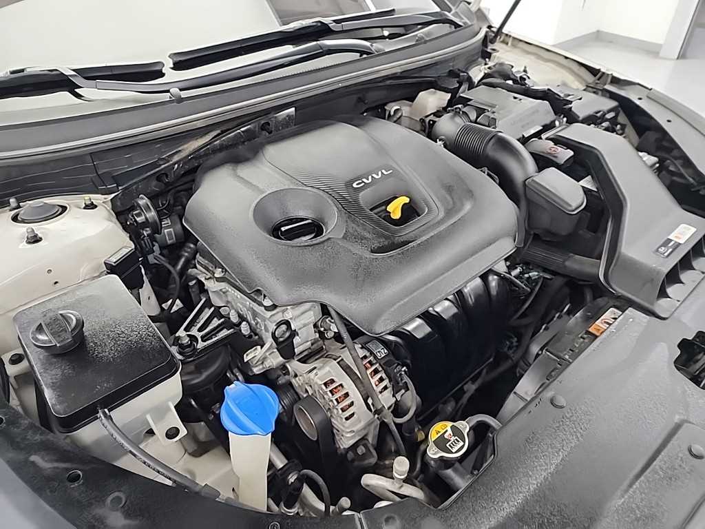 HYUNDAI Sonata - Vista 5