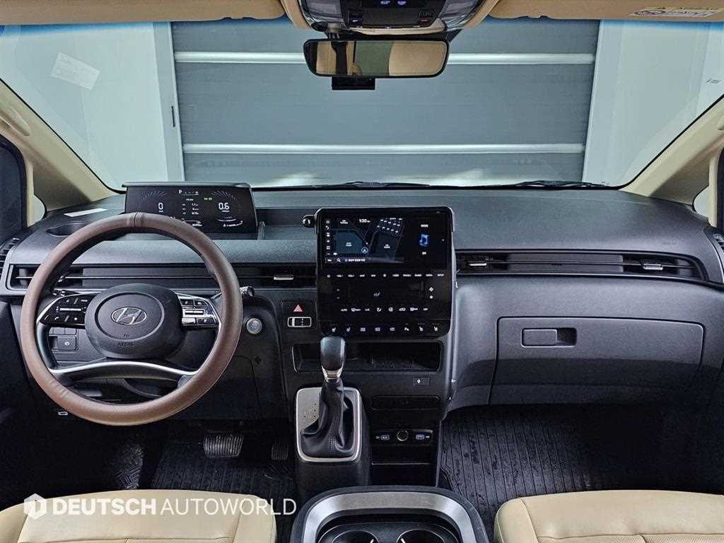 HYUNDAI Staria - Vista 7